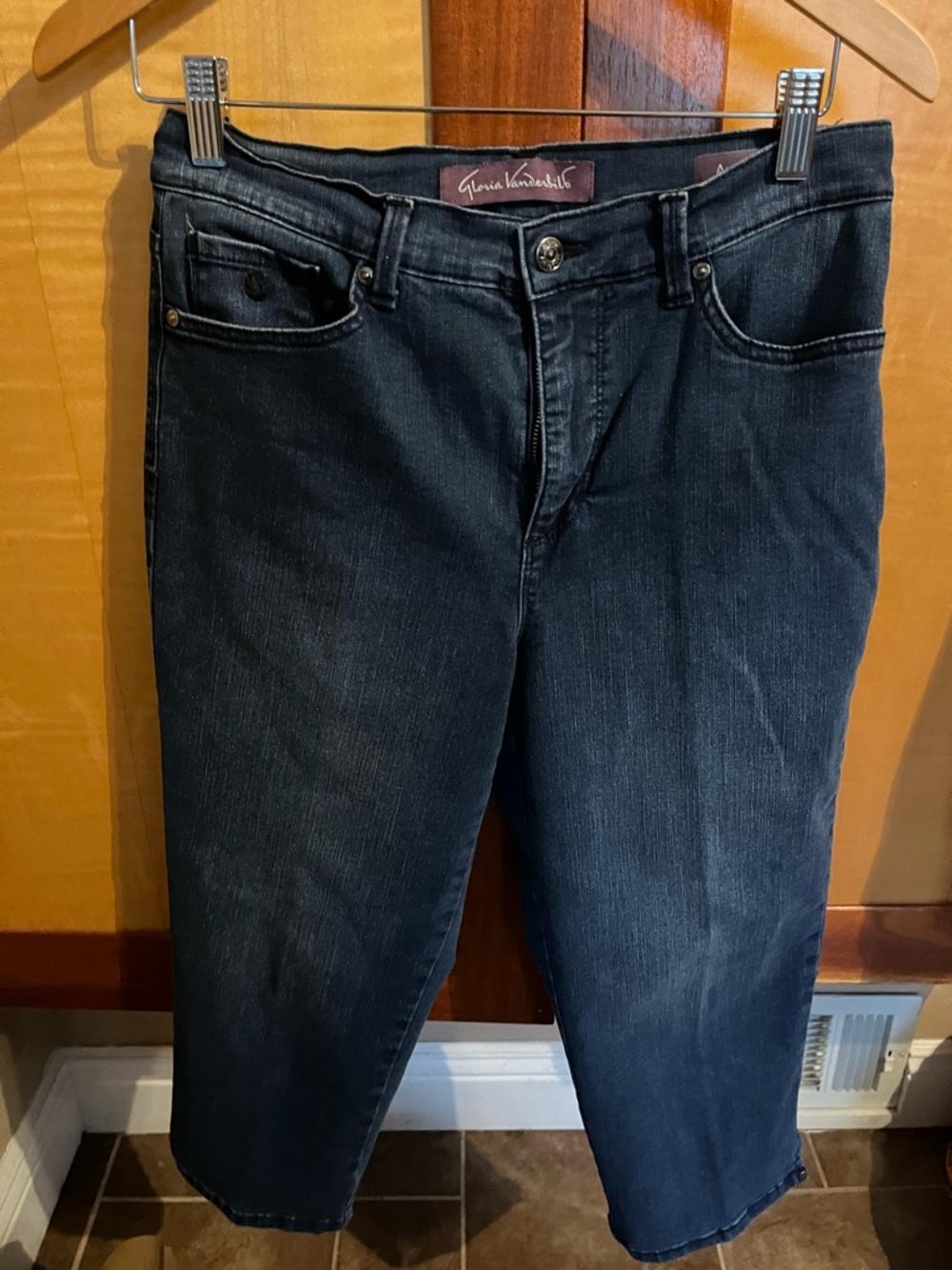 Gloria Vanderbilt Women's Dark Blue Ankle Crop Jeans